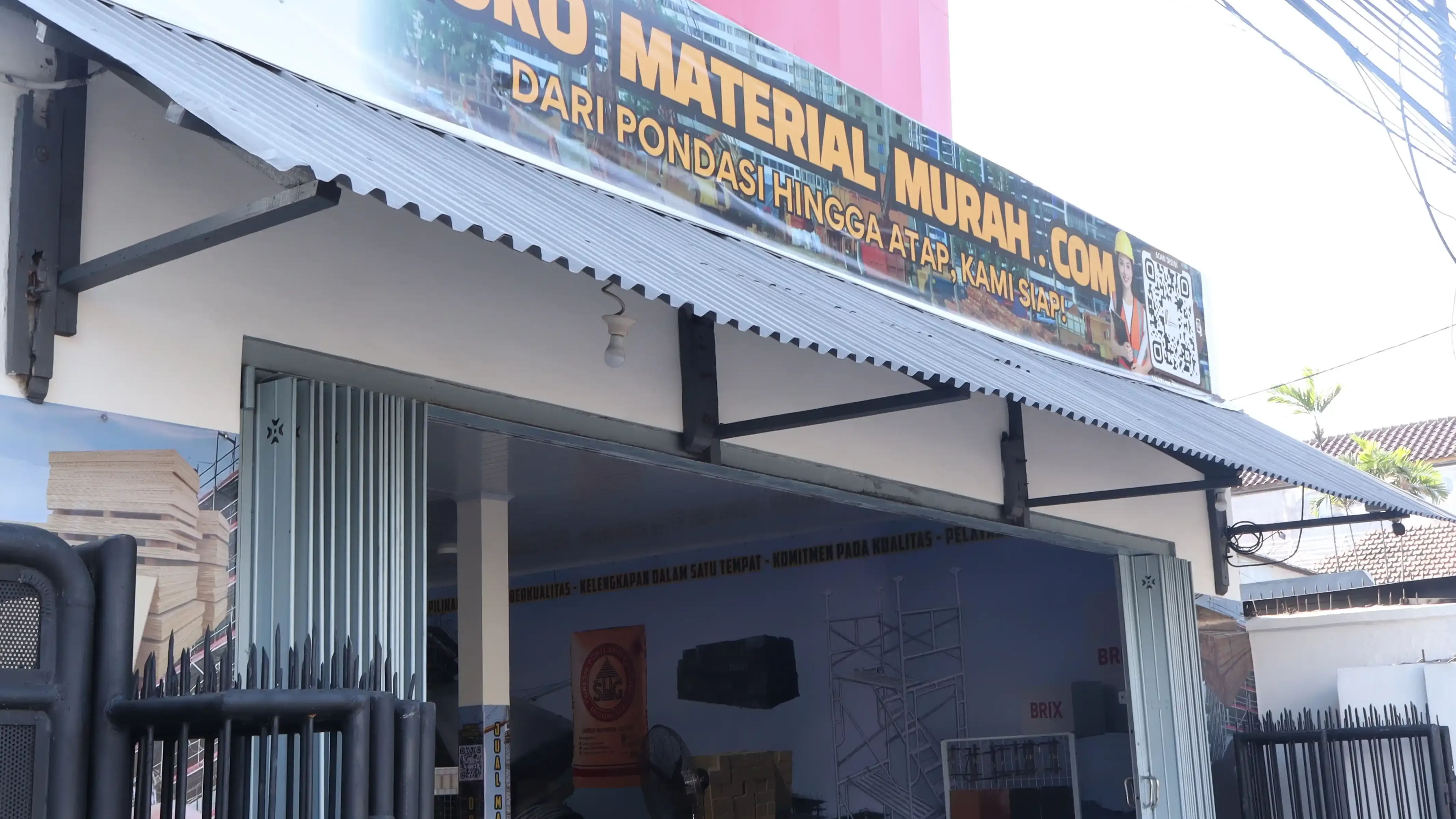Jangan Asal Pilih! Ini Rahasia Menemukan Toko Bahan Bangunan Terlengkap di Surabaya